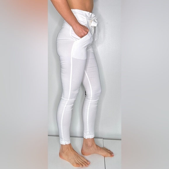 CEFIAN Women High Waisted Pleated & Belted Fitted Pants - Picture 2 of 7